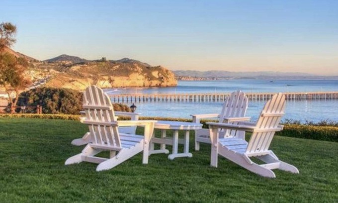 Avila Beach Condo | Beach Pool Balcony Resort—July 4th DEAL