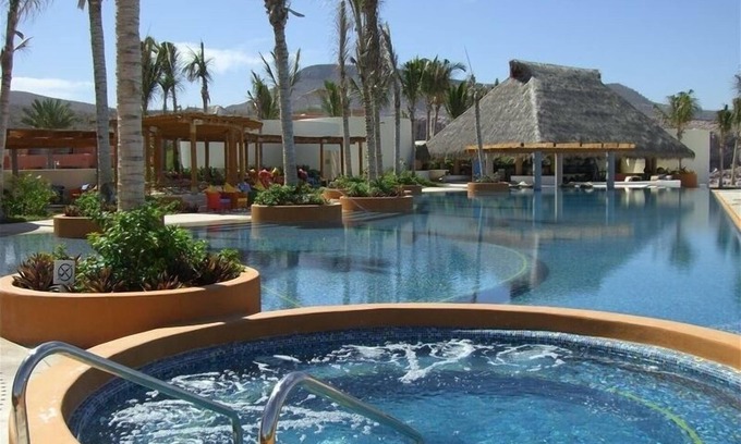 La Paz Condo | Beach, Pool, Golf, Fishing and Sea-Life Adventures!
