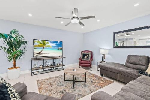 East Fort Lauderdale Apartment | Beach, Pool & Las Olas Getaway