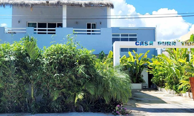 Yobain House | Beach Rental - Pet Friendly