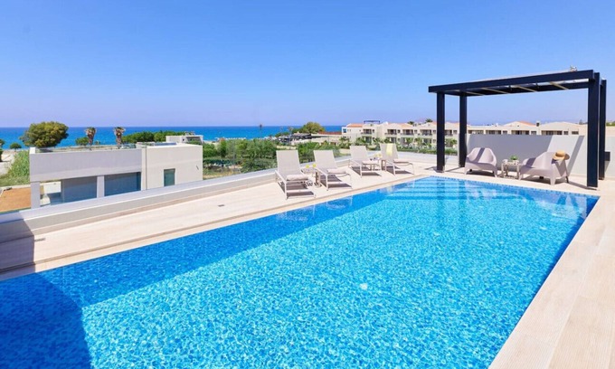 Pyrgos Psilonerou Villa | Beach Sand Villa 2 | Beachfront Roof Pool Sea Views