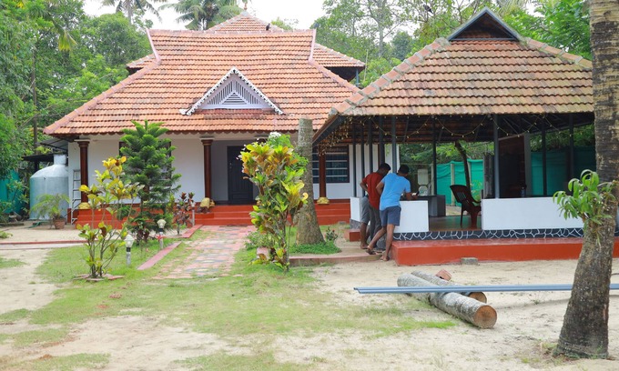 Andhakaranazhy Bed & Breakfast | Beach side rooms in marari beach