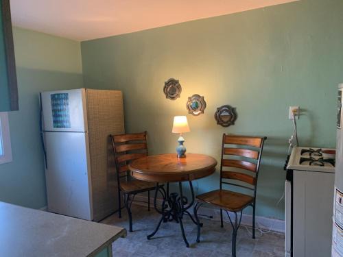 Cottage Line Apartment | Beach Side Studio #3 apts