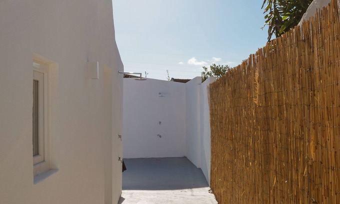Trafaria Villa | Beach, Surf and City - 1 bedroom villa