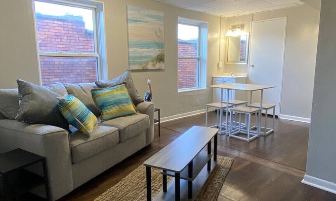 Coshocton Apartment | Beach themed, newly renovated 1 bedroom apartment