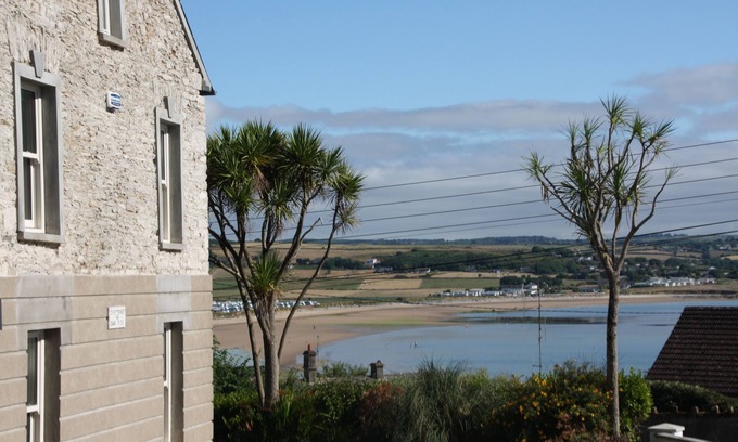 Ardmore House | Beach view, period house, contemporary fitout in historic, fishing village