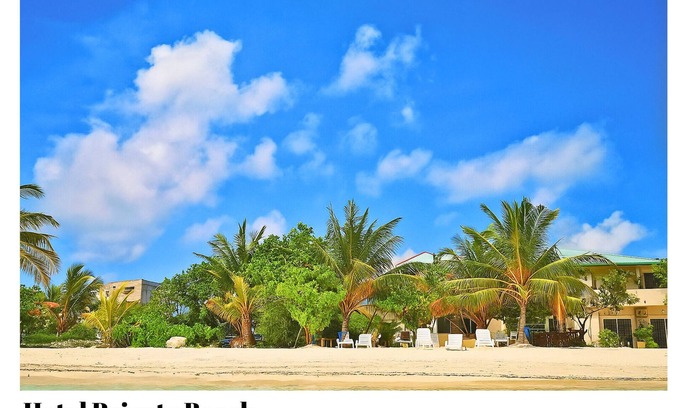 Dhiffushi House | Beach Villa Hotel in Maldives. Just in front of beautiful beach.