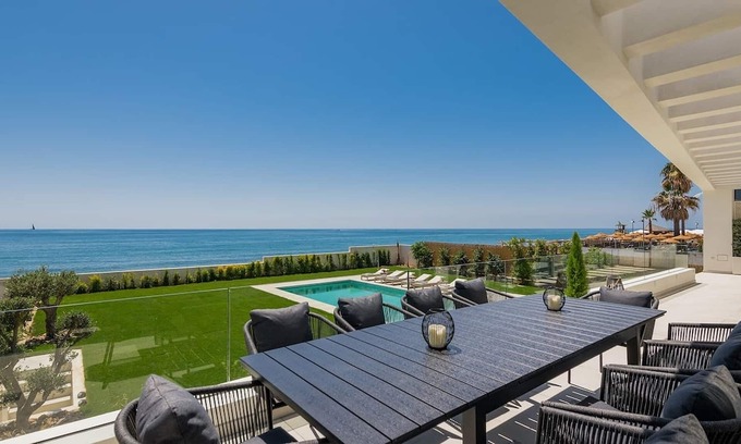La Cala de Mijas Villa | 'Beach Villa La Cala ' with Sea View, Wi-Fi and Air Conditioning