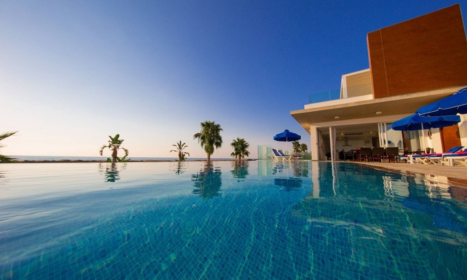 Argaka Villa | Beach Villa Mare - Argaka - a villa that sleeps 8 guests in 4 bedrooms