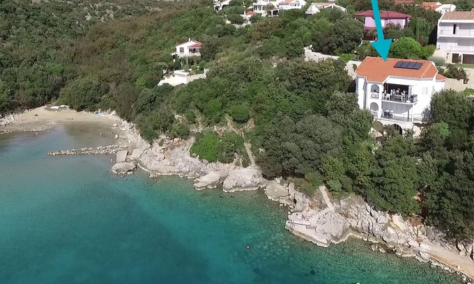 Potocnica House | Beach Villa: private bathing area, sandy beach, WiFi, ideal for families