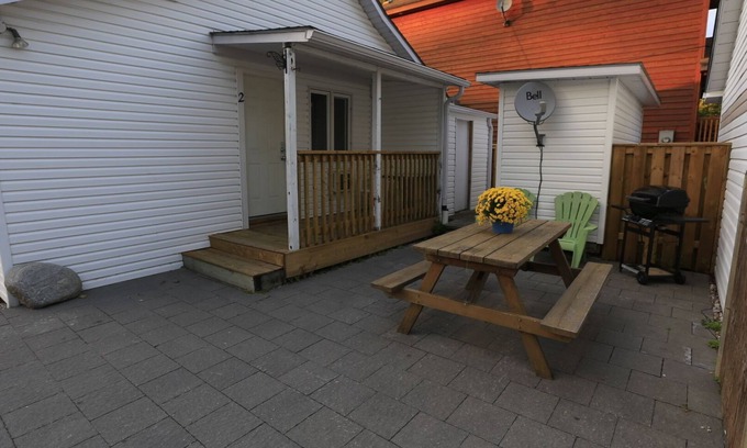 Wasaga Beach Cottage | Beach1*com - Riverfront cottage #2