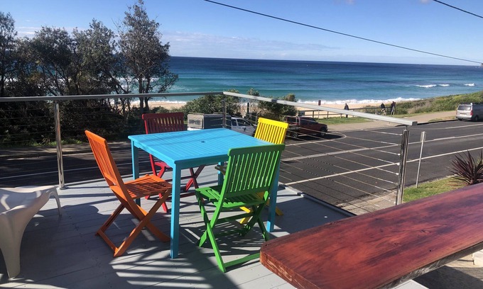 Mollymook Beach Apartment | Beachbar at Wavewatch
