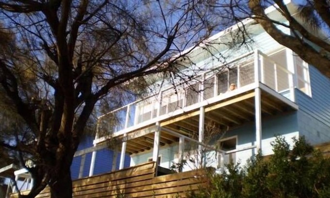South Arm House | Beachcliffe by the Sea