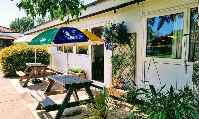 Dawlish Warren Ski Chalet | Beaches, 2 Bedroom Chalet On the 4*Welcome Holiday Park, Dawlish Warren, Devon
