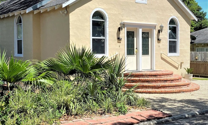 Biloxi House | Beaches, Great Food, Entertainment, and Casinos - Just For You!