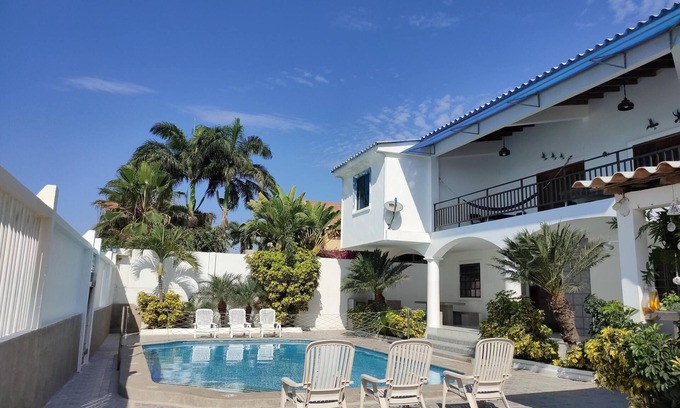 Salinas House | Beaches , pool and fun