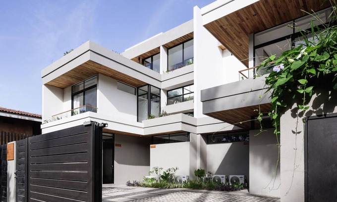 Potrero House | Beachfront! Enjoy Incredible Sunsets From Our Modern Estate