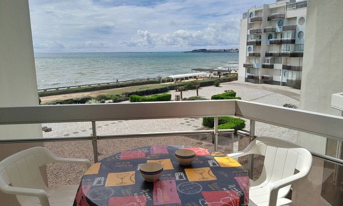 Saint-Gilles-Croix-de-Vie Apartment | Beachfront Apartment with Stunning Views & Private Parking