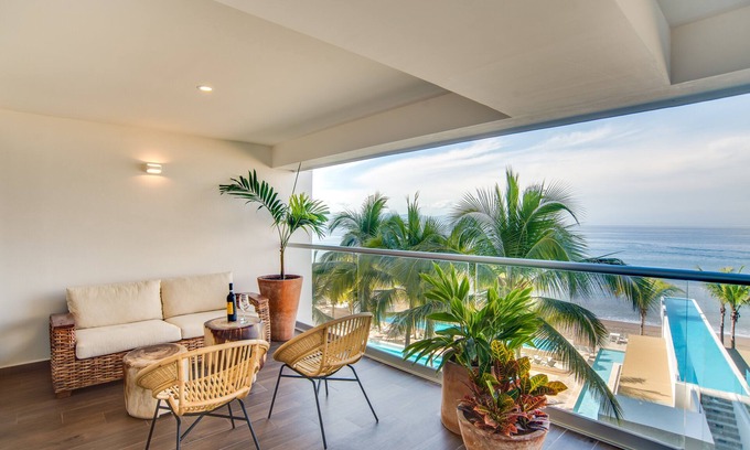 Las Glorias Condo | BEACHFRONT - 2 Bedroom 2 Bath Resort Condo