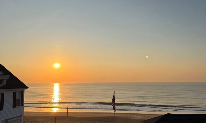 Salisbury Cottage | Beachfront 3 family home, best on the beach! Any a full week in summer add 250