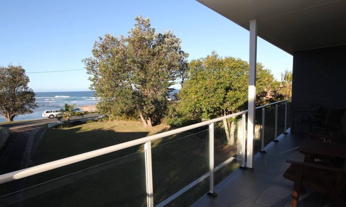 Lake Cathie Apartment | Beachfront 3 - short walk to beach