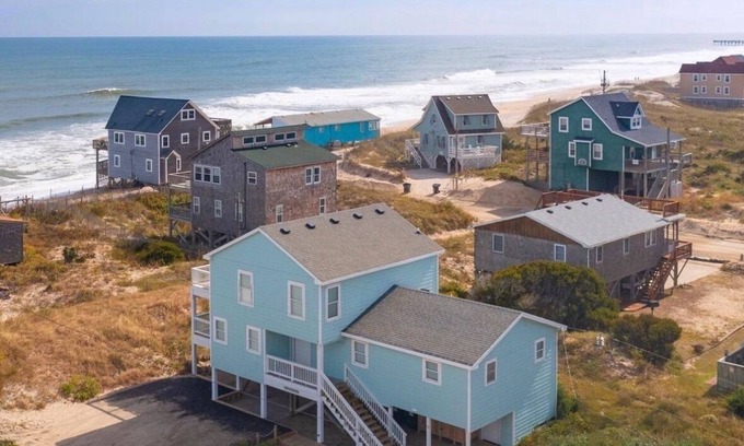 Rodanthe House | Beachfront 5-bedroom vacation home steps to the beach with hot tub!