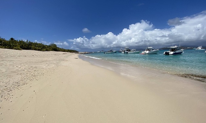 Cabezas Villa | BEACHFRONT > 5 STAR > 2 LEVEL PENTHOUSE VILLA > MAGNIFICENT PANORAMIC VIEWS
