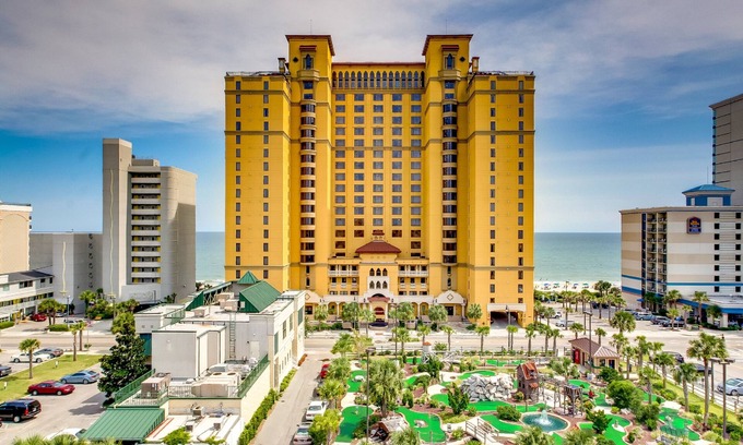 Myrtle Beach House | Beachfront Anderson Condos by Hosteeva