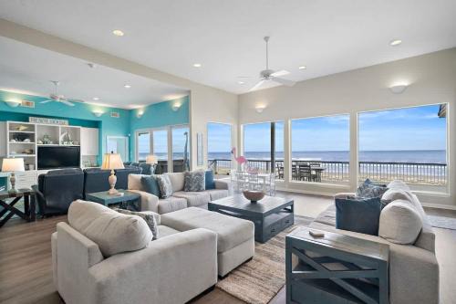 Indian Beach House | Beachfront Beauty with Hot Tub - 10 Steps to Sand