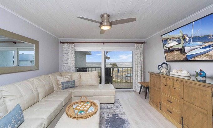 Crescent Beach Condo | Beachfront Bliss Crescent Sandpiper 232