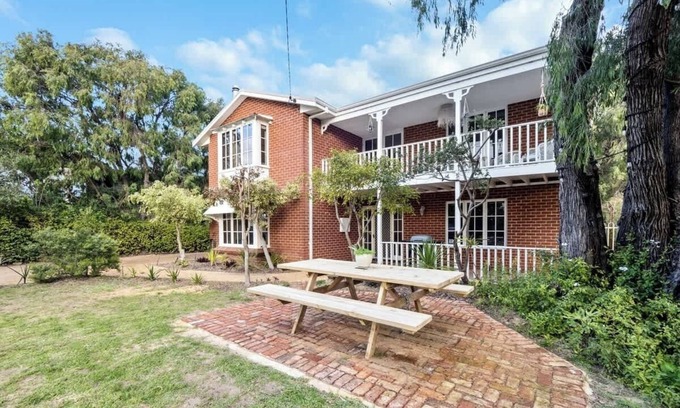 Abbey House | Beachfront Bliss, shoreside Geographe bay