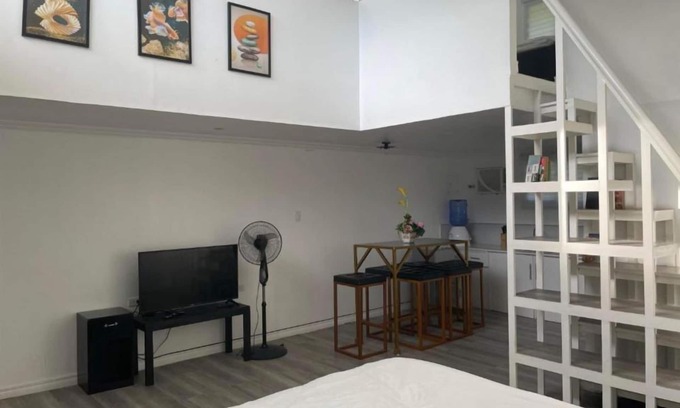 Sipalay Hotel | Beachfront Bliss: Suite Getaways