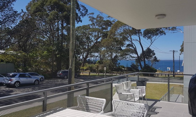 Huskisson Apartment | Beachfront Boogaloo - 5% discount for 7 night stay