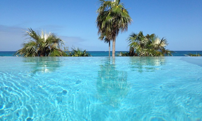 North Palmetto Point House | BEACHFRONT INFINTY POOL, 4BR/NEW! 4 BATHROOMS