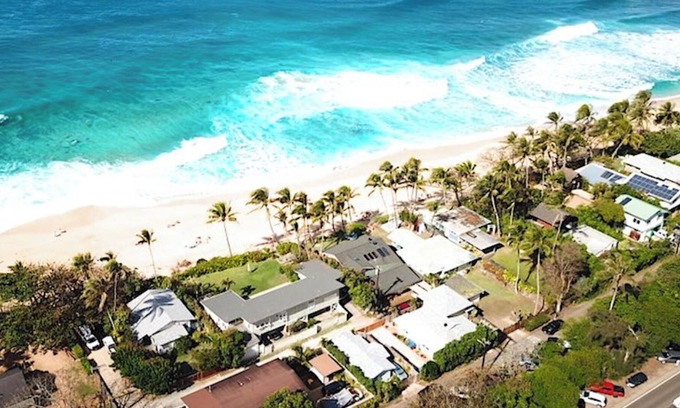 Ewa House | Beachfront Bungalow with Private Gate and Pet Friendly