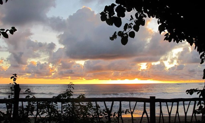 Saladita House | Beachfront Casita Surrounded by Gardens & Pool