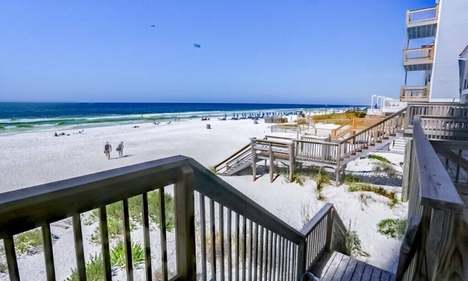 Lower Grand Lagoon House | Beachfront! Close to Schooners and St. Andrews St Park. Park at front door! 8PPL