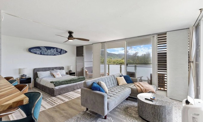 Punaluu Apartment | Beachfront Condo | 30 Day Min | Pool + A/C