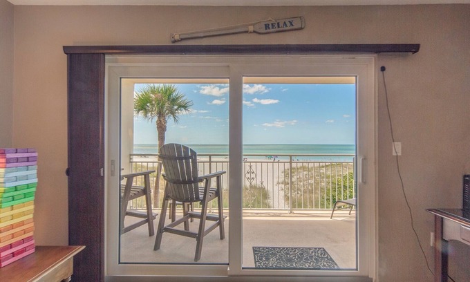 St. Petersburg - Clearwater Condo | Beachfront Condo Across from John's Pass (Madeira Norte) Gorgeous sunset views!