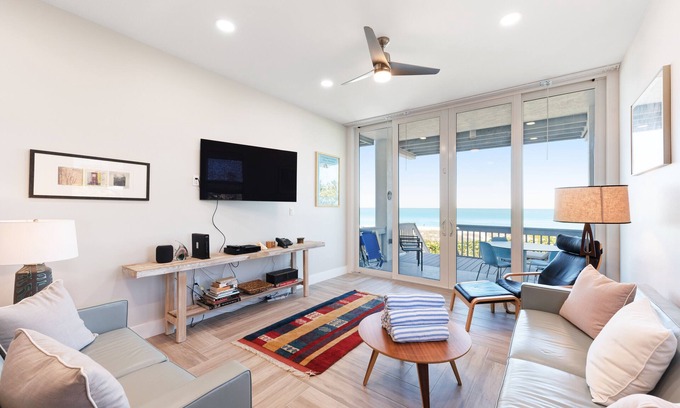 Holmes Beach Condo | Beachfront condo with WiFi, two decks, Gulf views & pool - walk to the trolley