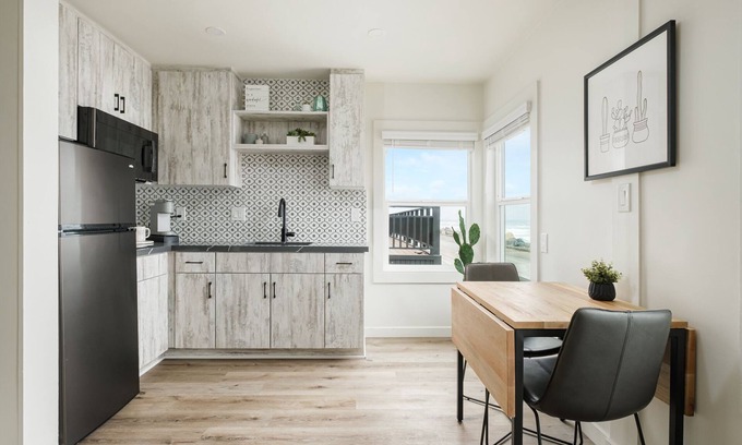 Townsite Cottage | Beachfront Cottage 107
