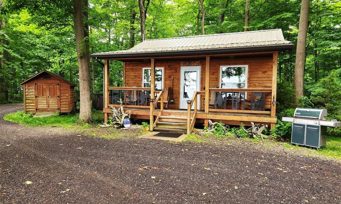Westfield Cottage | Beachfront Cottage w/Amazing Views! Steps 2 Beach. Fishing.WiFi.Wineries.Dining