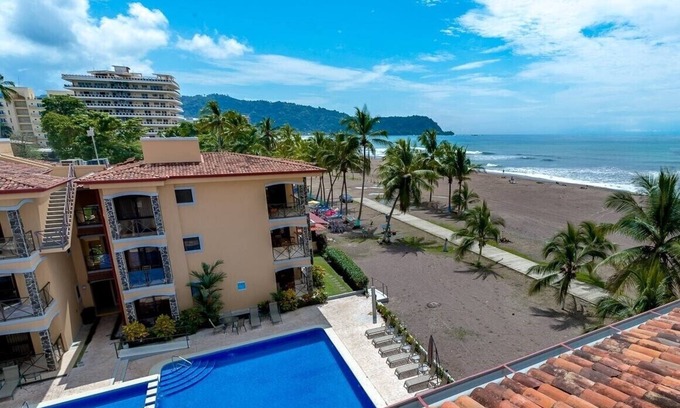 Barrio Los Villalobos Condo | BEACHFRONT Condo Bahia Encantada L1 2-Bedroom Jaco Beach