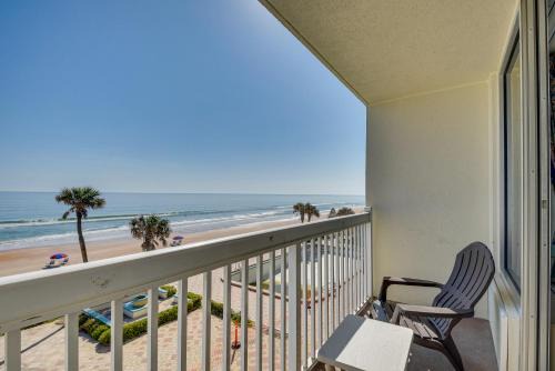 Ortona Park Apartment | Beachfront Daytona Vacation Rental with Balcony