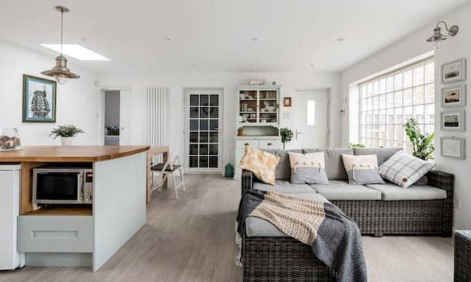 Osmington Cottage | Beachfront Escape in Sleepy Coastal Village at Ringstead Bay
