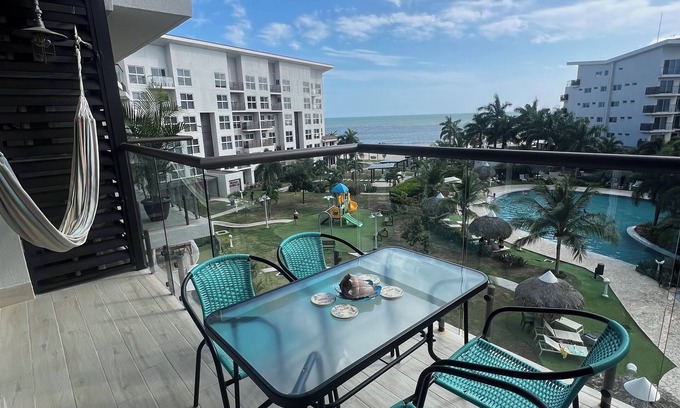 Punta Chame Apartment | Beachfront getaway : Swimming pools : The best sunsets : Caracol Beach