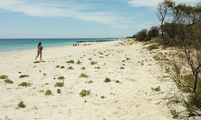 Abbey House | BEACHFRONT holiday home