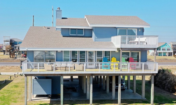 Terramar Beach House | BEACHFRONT Home -4 Bedroom 3 Bath -Spectacular View! -Welcome large families!nn