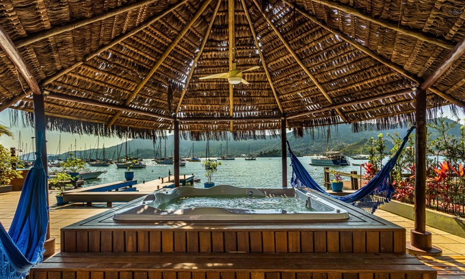 Marinas House | Beachfront House in Angra dos Reis, Rio de Janeiro, Brazil