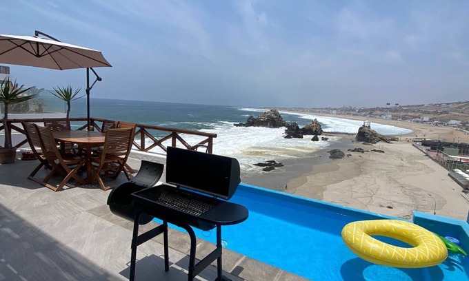 Punta Negra House | Beachfront house over El Chanque hill with pool, barbecue area and amazing view